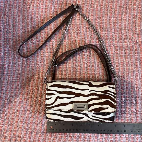 Zara zebra print pony hair cross body belt bag - Picture 2 of 5